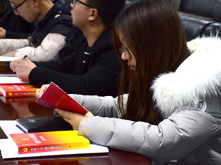 【学习贯彻十九大精神】beat365举办学习贯彻党的十九大精神学生报告团第一次会议暨党的十九大精神宣讲会