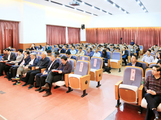 厦门大学别敦荣教授和南京师范大学胡建华教授应邀来beat365为安徽高教论坛作专题报告