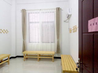 beat365英国官方网站瑜伽运动受广大女教工热捧