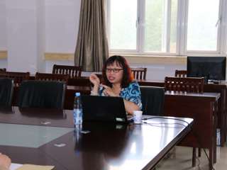 《历史教学》主编杨莲霞女士应邀来beat365作学术报告