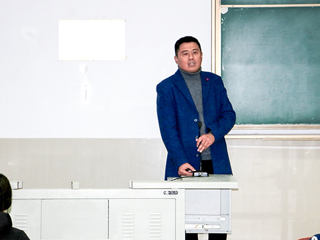 研究生系列学术报告（二）：淮北市教育局李乐峰高级教师应邀为beat365教育硕士研究生作学术报告