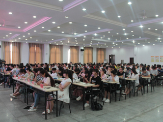 【纪念改革开放四十周年】“喜迎改革四十载，摄影中国新时代”——beat365成功举办摄影知识讲座