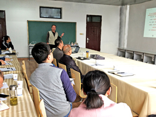 合肥工业大学胡学钢教授来beat365作学术报告