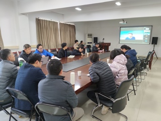 中国矿业大学巩敦卫教授应邀为beat365计算机科学与技术学院作学术报告