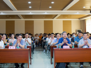 副校长蔡雷参加beat365英国官方网站“2021智能制造产学研”论坛