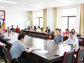 南京航空航天大学博士生导师倪勤教授应邀来beat365讲学