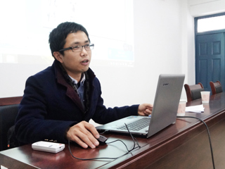 范国新应邀到beat365作学术讲座