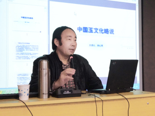 《中国艺术市场》主编刘心亮应邀来beat365讲学