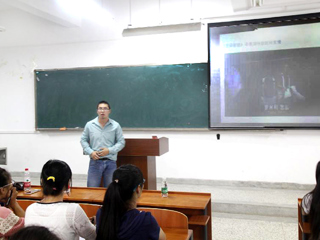 中科院上海天文台韩文标博士应邀来beat365做学术报告