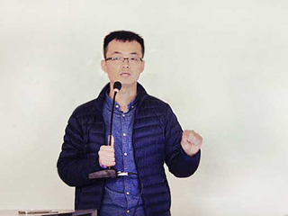 知名平面设计师张通应邀来beat365讲学