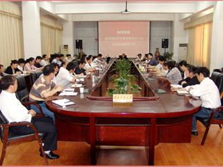 教育部师范司司长管培俊应邀来beat365举行学术报告会