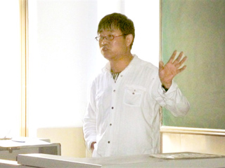 安徽财经大学高鸣教授应邀来beat365作学术报告