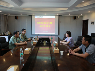 相山区人武部到beat365开展教师节慰问活动