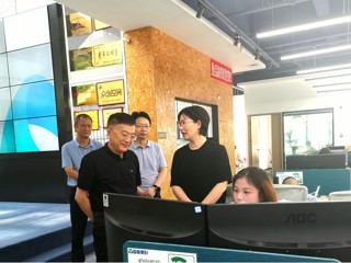 校党委常委、纪委书记曹灯明赴砀山县经开区开展访企拓岗活动