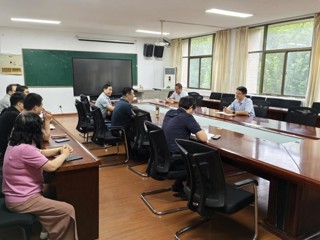 校党委常委、副校长周光辉到生命科学学院调研