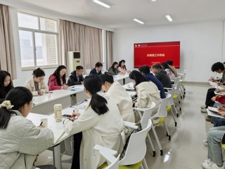 学校召开共青团工作例会