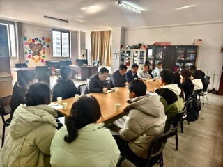 校纪委书记曹灯明走访慰问薪火义务支教社